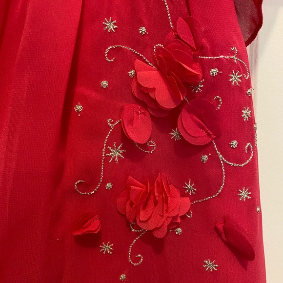 EUC fuschia chiffon girl’s dress w/ appliqué 3T. Perfect condition, worn once. - Picture 3 of 5